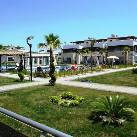 Apartament Wonderful 2 Bed First Floor Home In An Outstanding Community, Ticks Every Box *