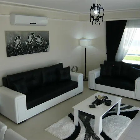 Appartement Wonderful 2 Bed First Floor Home In An Outstanding Community, Ticks Every Box *